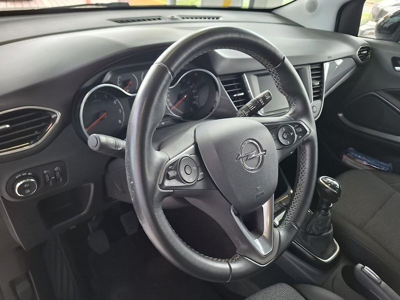 Opel Crossland 1.2T 81KW Innovation 2021 - fotka 10 z 14