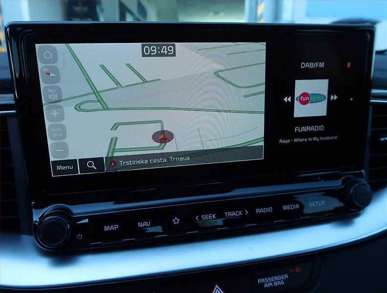 Kia Ceed (2025) 1.5 T-GDI - fotka 13 z 16