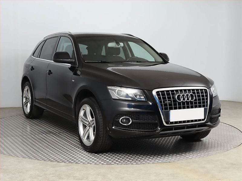 Audi Q5 (2008) 2.0 TDI, 4X4, Serv.kniha - fotka 1 z 17