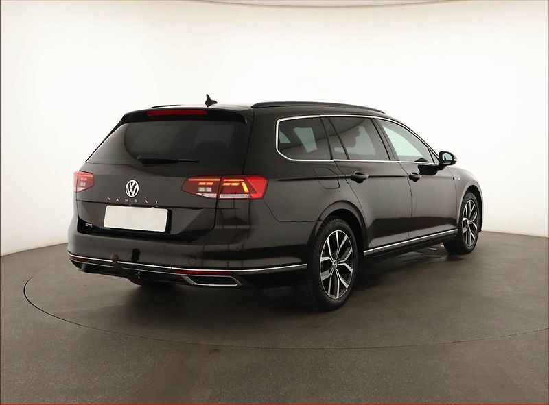 Volkswagen Passat (2020) 1.4 GTE, Automat, Navi - fotka 5 z 20