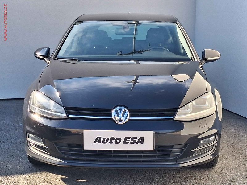 Volkswagen Golf (2014) 1.2 TSi, CUP, nez.topení - fotka 2 z 15