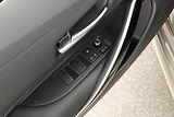 Toyota Corolla (2021) Style 2.0 Hybrid, Automat, ČR - náhled 16