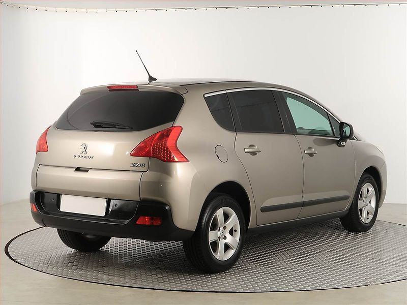 Peugeot 3008 (2011) 1.6 HDi, Navi, Tempomat - fotka 5 z 18