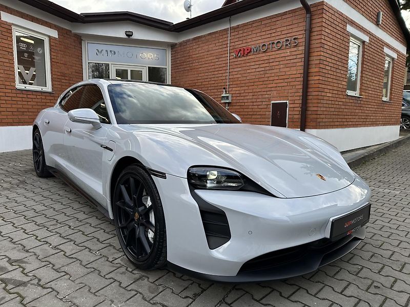 Porsche Taycan GTS-LIFT-SPORT TURISMO-ZÁRUKA - fotka 10 z 35