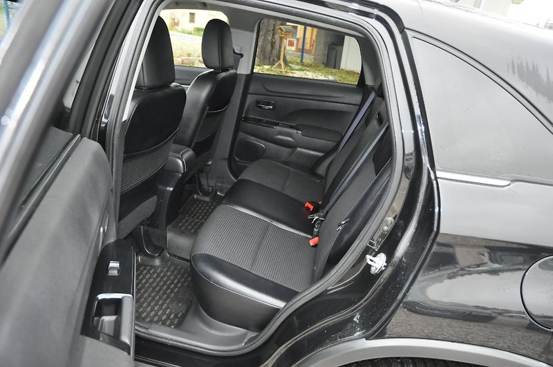 Citroën C4 Aircross 1.6HDi 84kW 4x4  - fotka 7 z 14