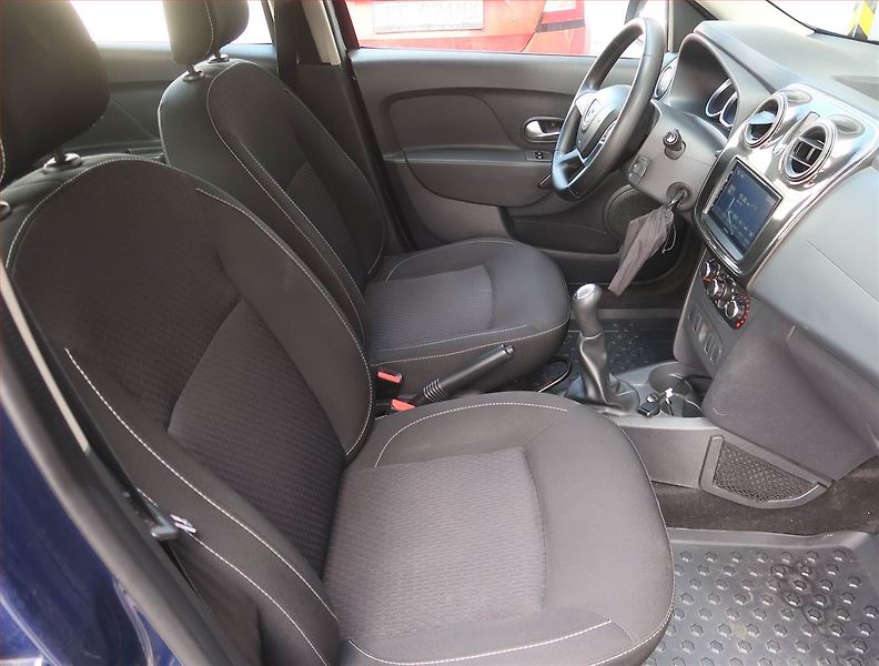 Dacia Logan (2017) 1.0 SCe, Serv.kniha - fotka 9 z 15