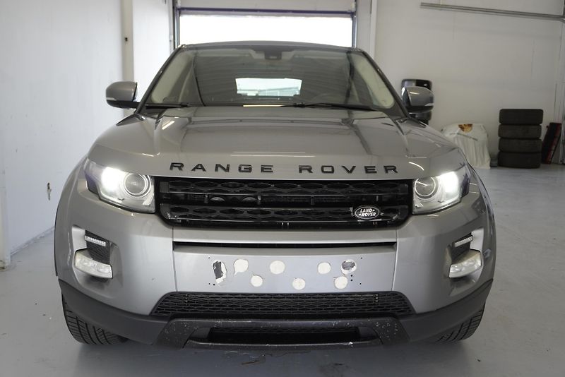 Land Rover Range Rover Evoque 2,2 SD4 DYNAMIC 4WD AUT. - fotka 2 z 31