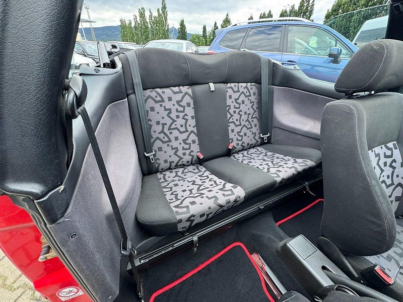 Volkswagen Golf (1999) 3 CABRIO 1,6 GL 74 KW STK - fotka 33 z 50