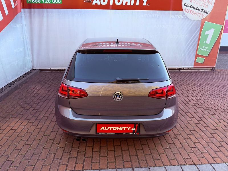Volkswagen Golf 1.4 TSi Highline, Serviska, 1. - fotka 7 z 27