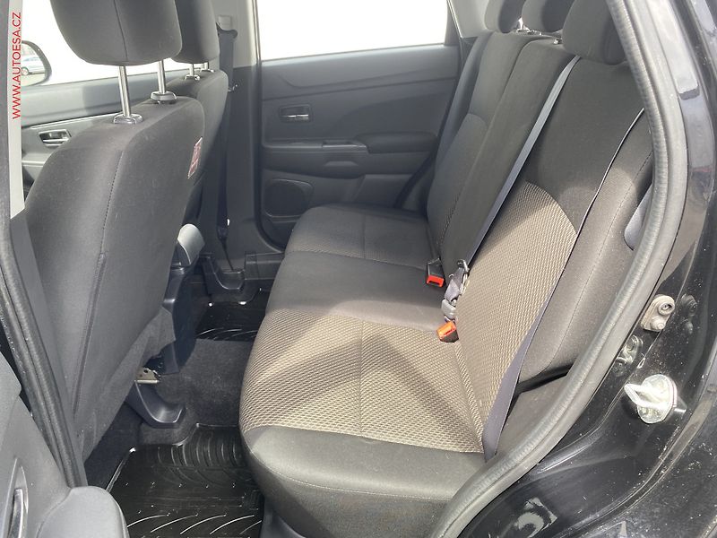 Mitsubishi ASX (2016) 1.6 MiVEC 2WD, TZ, +kola - fotka 10 z 16