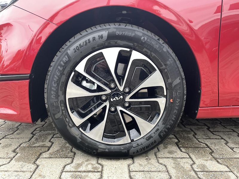 Kia Ceed SW (2025) 1,5T-GDi  SPIN 