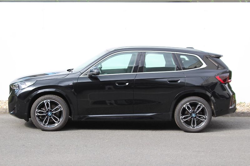 BMW X1 xDrive25e - fotka 8 z 21