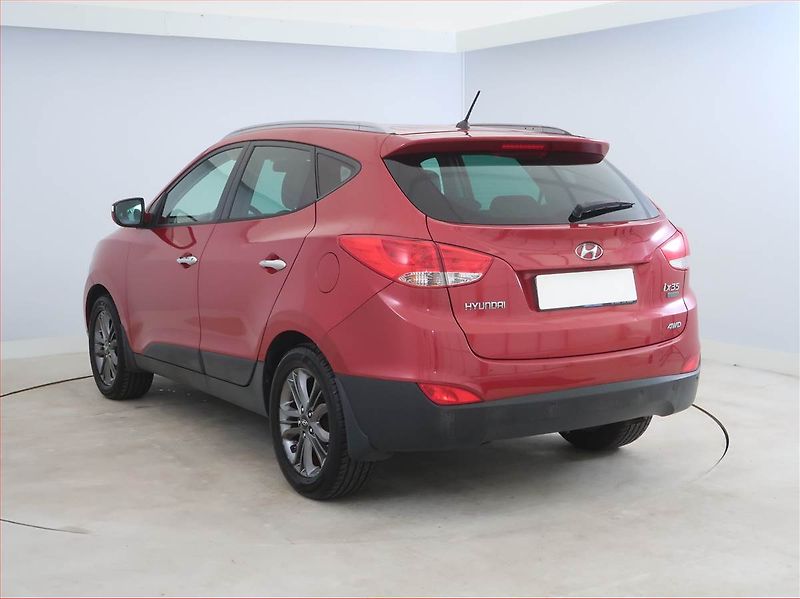 Hyundai ix35 (2010) 2.0 CRDi, 4X4, Automat - fotka 4 z 16
