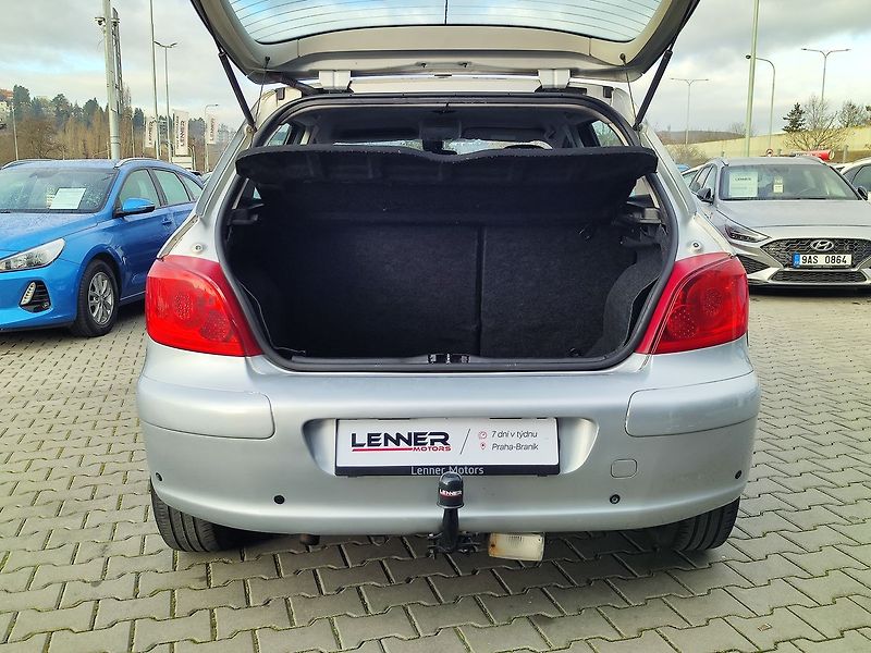 Peugeot 307 1.6i 16V/80kW - fotka 9 z 25