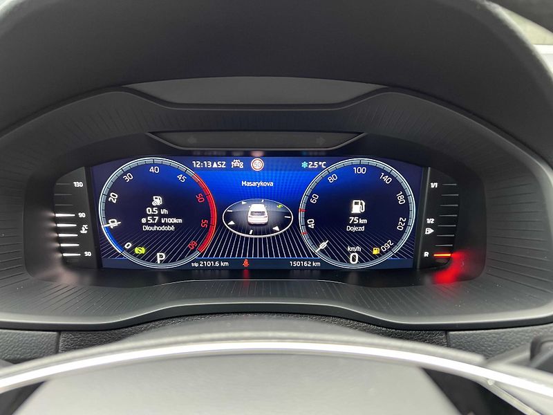 Škoda Karoq 2.0 TDi 110 kW 1.MAJITEL DPH - fotka 15 z 20