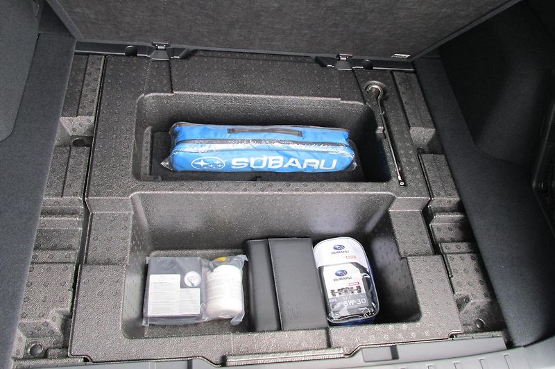 Subaru Outback (2025) 2,5i TOURING  MY25.5 - fotka 51 z 58