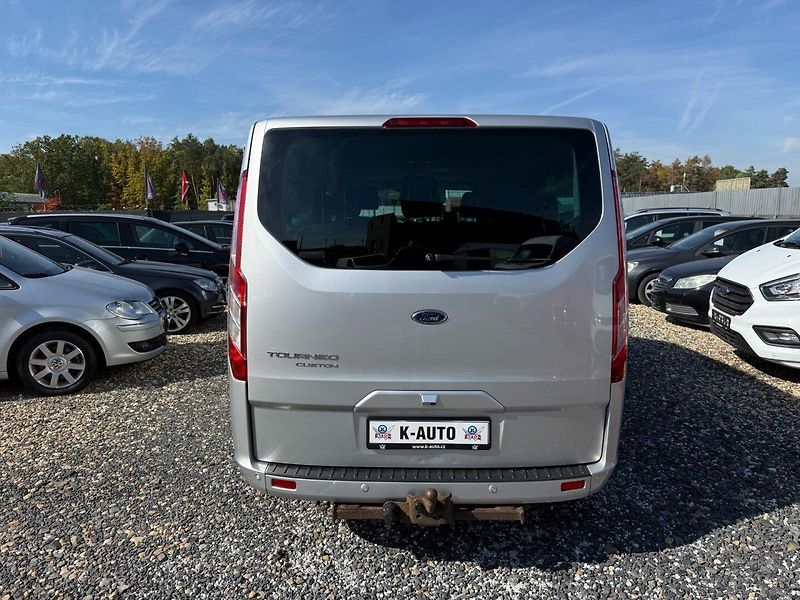Ford Tourneo Custom (2016) 2.0TDCi 96kW *L2H1*ALU*Tažné* - fotka 5 z 24