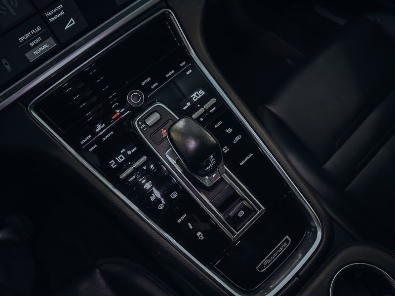 Porsche Panamera 4S Diesel 310 kW - fotka 16 z 38