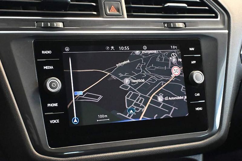 Volkswagen Tiguan Allspace (2023) 2.0 DSG LED ACC VIRTUAL Tažné - fotka 17 z 33