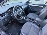 Škoda Octavia (2017) 1.6tdi - náhled 32