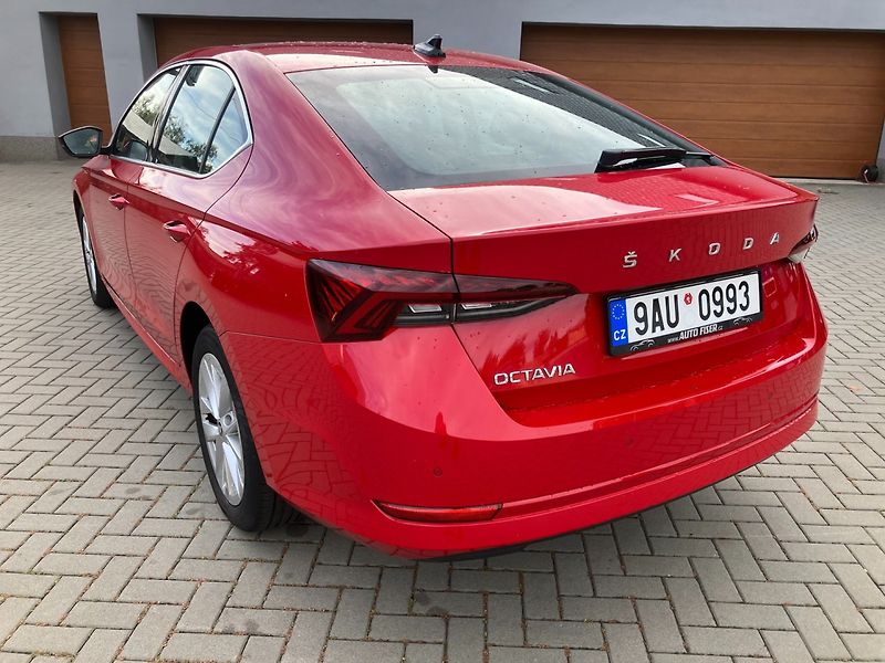 Škoda Octavia (2023) 2.0TDI 110kW STYLE 36TKM - fotka 6 z 27