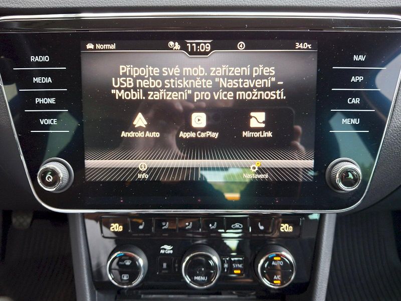Škoda Superb (2022) Style Plus Top 2,0TDi 110kW - fotka 26 z 35
