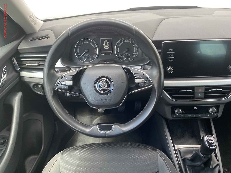 Škoda Kamiq (2023) 1.5 TSi, Ambition, LED - fotka 11 z 17
