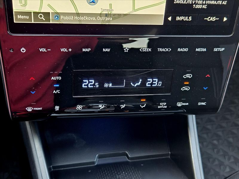 Hyundai Tucson 1,6 T-GDi 132kW 4x4 AT Style Č - fotka 19 z 26