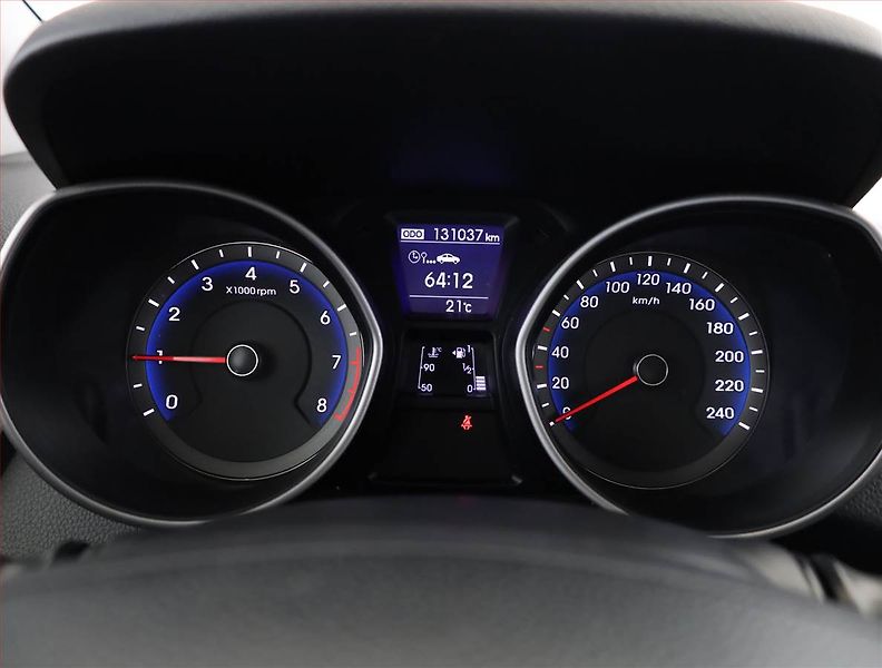 Hyundai i30 (2014) 1.6 MPI, Serv.kniha, Tempomat - fotka 9 z 15