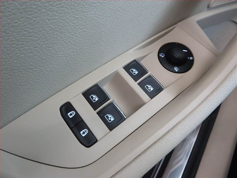 Škoda Superb (2018) Laurin&Klement 2.0 TDI, 4X4 - fotka 15 z 15