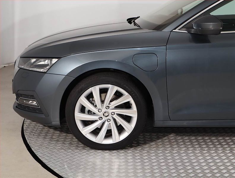 Škoda Octavia (2020) Style 1.4 TSI iV - fotka 15 z 17