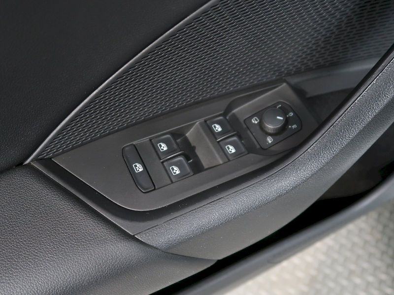 Škoda Octavia (2022) STYLE 1.5TSI 110KW - fotka 32 z 36