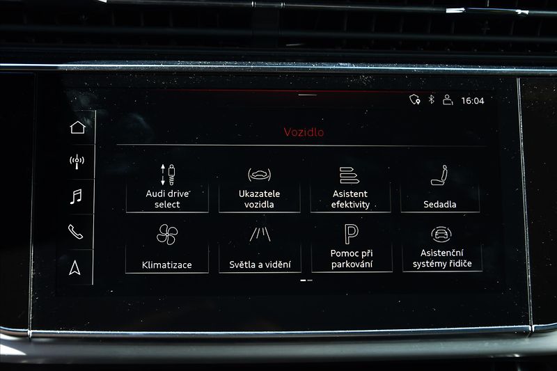 Audi Q8 50 TDI QUATTRO S-LINE ČR - fotka 20 z 35