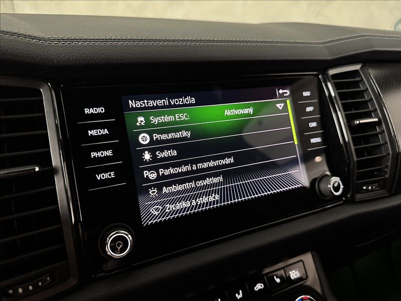 Škoda Kodiaq 2,0 TDi  DSG Sportline Virtual - fotka 28 z 47
