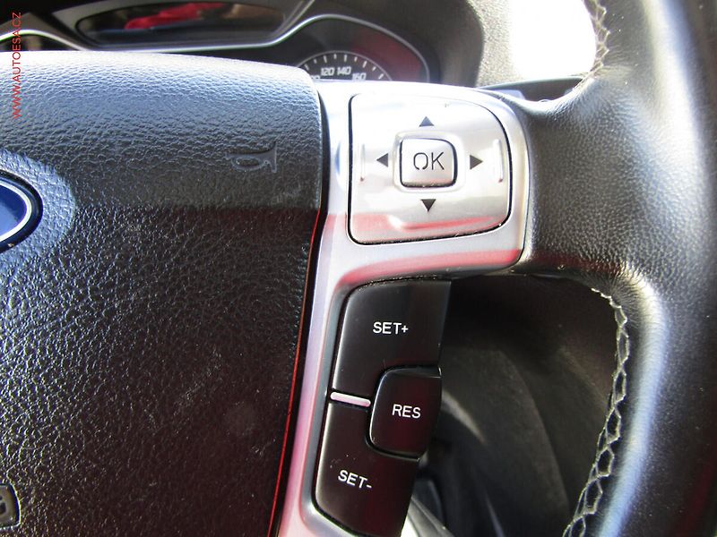 Ford Galaxy (2011) 2.2 TDCi, AC, kůže - fotka 16 z 20