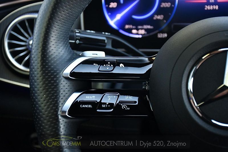 Mercedes-Benz EQE 350 AMG 4MATIC PANORAMA  - fotka 26 z 55