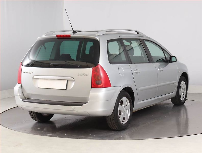 Peugeot 307 (2004) 2.0 16V, nová STK - fotka 5 z 18