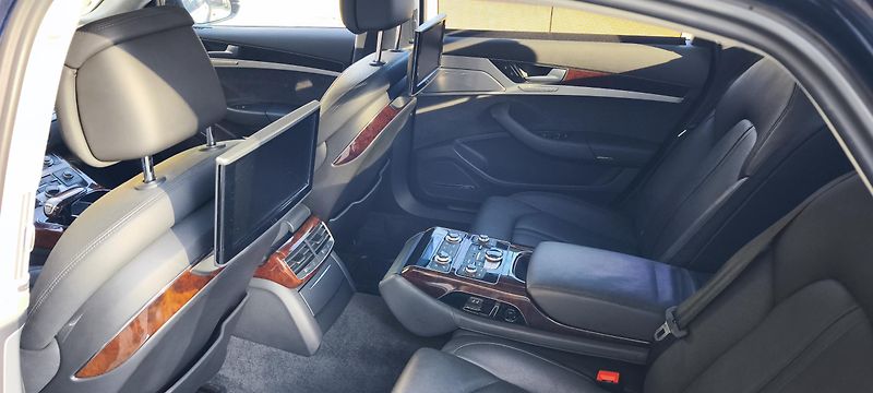 Audi A8 (2013) Audi A8, Audi A8L 4.2 V8, LONG - fotka 28 z 65