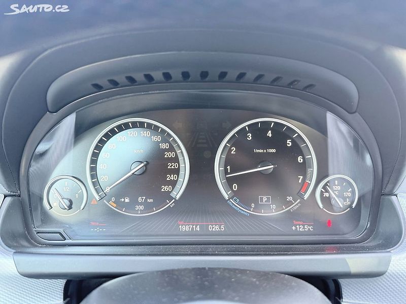 BMW Řada 6 650i xDrive CZ - fotka 11 z 39