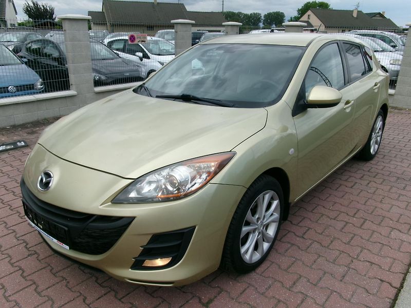 Mazda 3 (2009) 1,6i AC NAVI TEMP VÝHŘEV - fotka 2 z 31