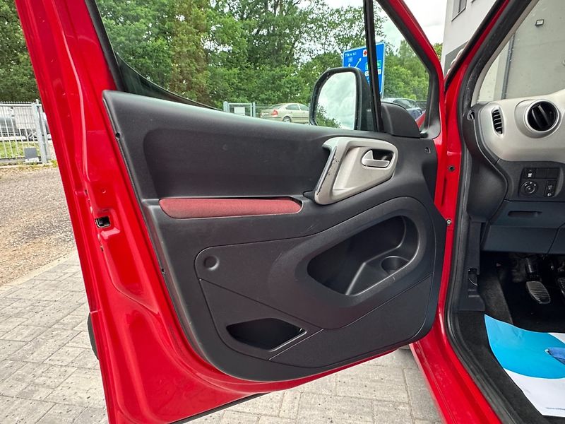 Citroën Berlingo (2009) Multispace 1.6 16V - fotka 8 z 27