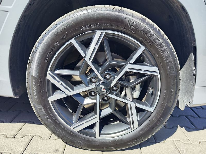 Hyundai Tucson 1.6 T-GDI/158kW N-Line HEV - fotka 34 z 35