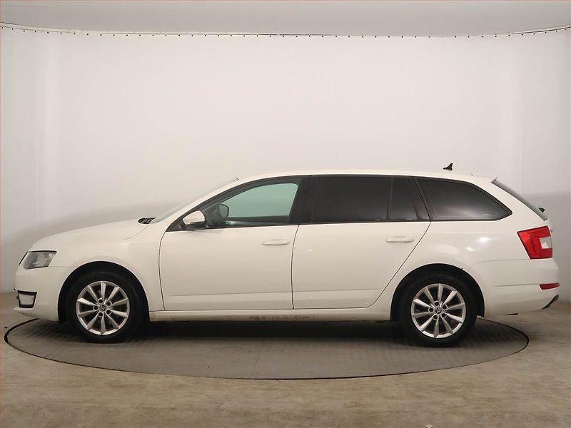 Škoda Octavia (2015) 2.0 TDI, Navi, Tempomat - fotka 3 z 13