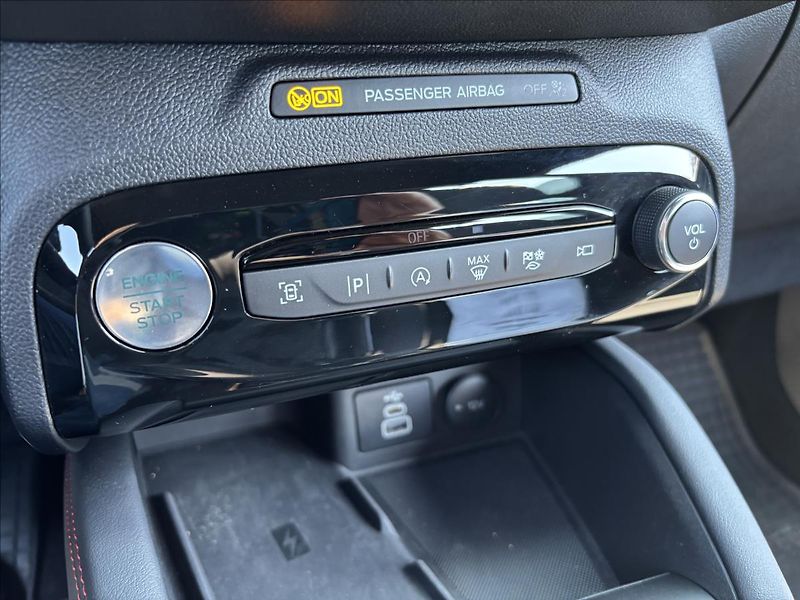 Ford Kuga 1,5 EcoBoost  111kW ST-Line X - fotka 38 z 49