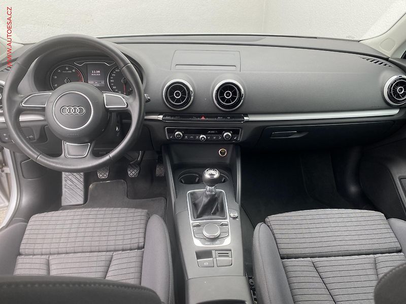 Audi A3 (2012) 1.4 TFSi, S-line, bixen - fotka 8 z 18