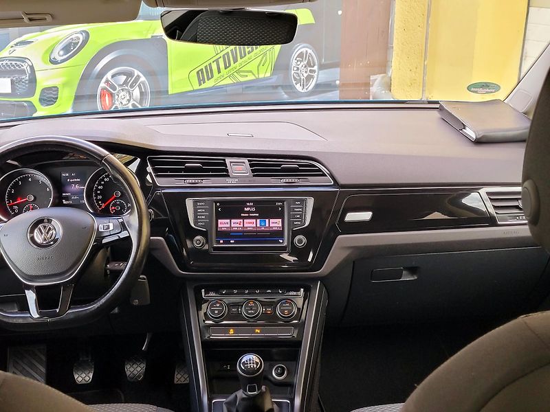 Volkswagen Touran TSi *CEBIA* 1.maj              - fotka 31 z 45