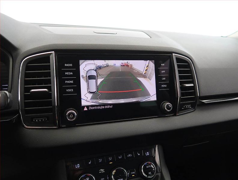 Škoda Karoq (2022) Ambition Plus 1.0 TSI - fotka 20 z 26