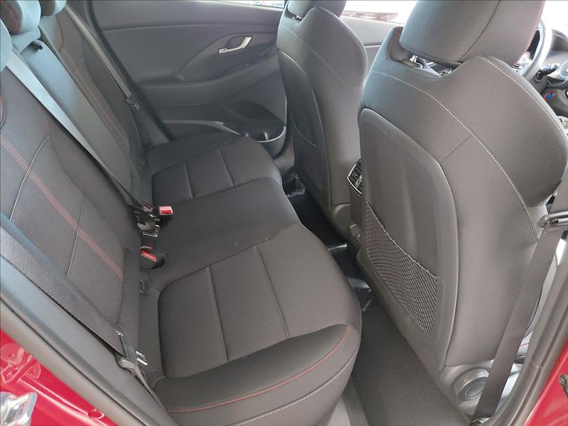 Hyundai i30 (2026) 26 WG 1,6 T-GDI DCT N LINE - fotka 11 z 16