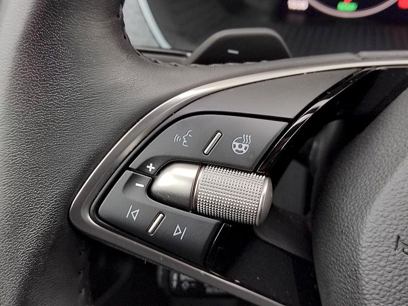 Škoda Octavia (2024) Top Selection 1,5 Tsi 110 Kw D - fotka 28 z 36