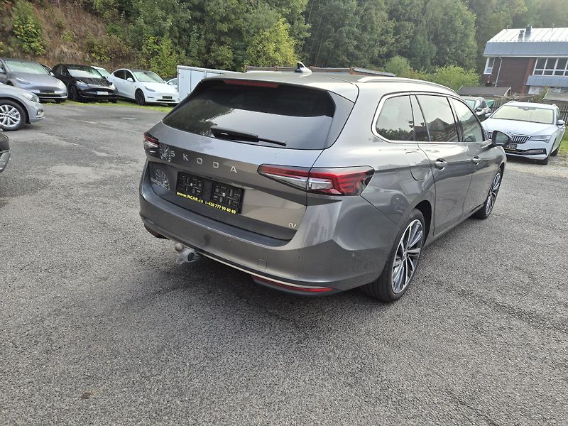 Škoda Superb Combi 1,5TSi iV DSG L&K 99% - fotka 2 z 6